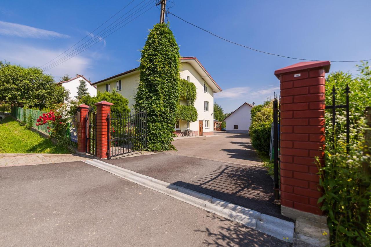 Villa Bieszczadzki Krakowiak 575-894-584 Lub 535-595-732 à Polańczyk Extérieur photo