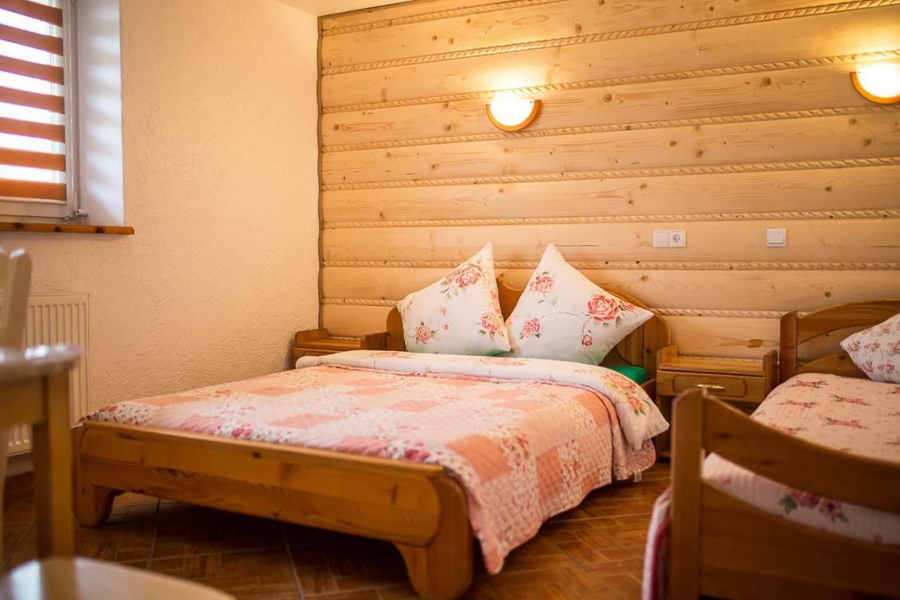 Villa Bieszczadzki Krakowiak 575-894-584 Lub 535-595-732 à Polańczyk Extérieur photo
