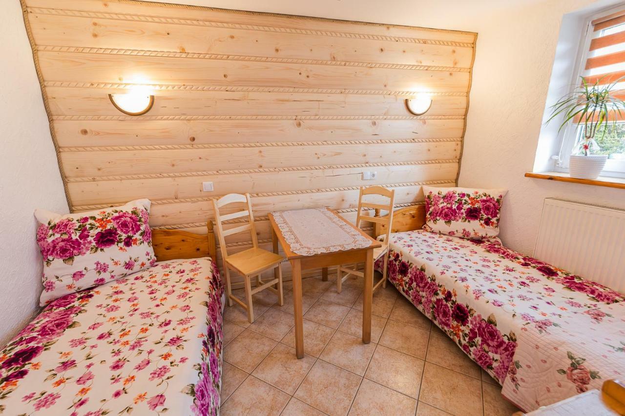 Villa Bieszczadzki Krakowiak 575-894-584 Lub 535-595-732 à Polańczyk Extérieur photo