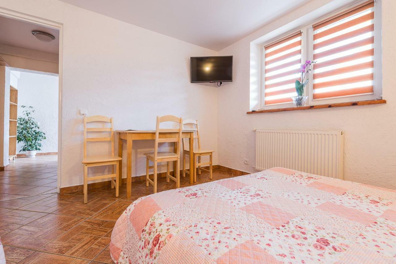 Villa Bieszczadzki Krakowiak 575-894-584 Lub 535-595-732 à Polańczyk Extérieur photo